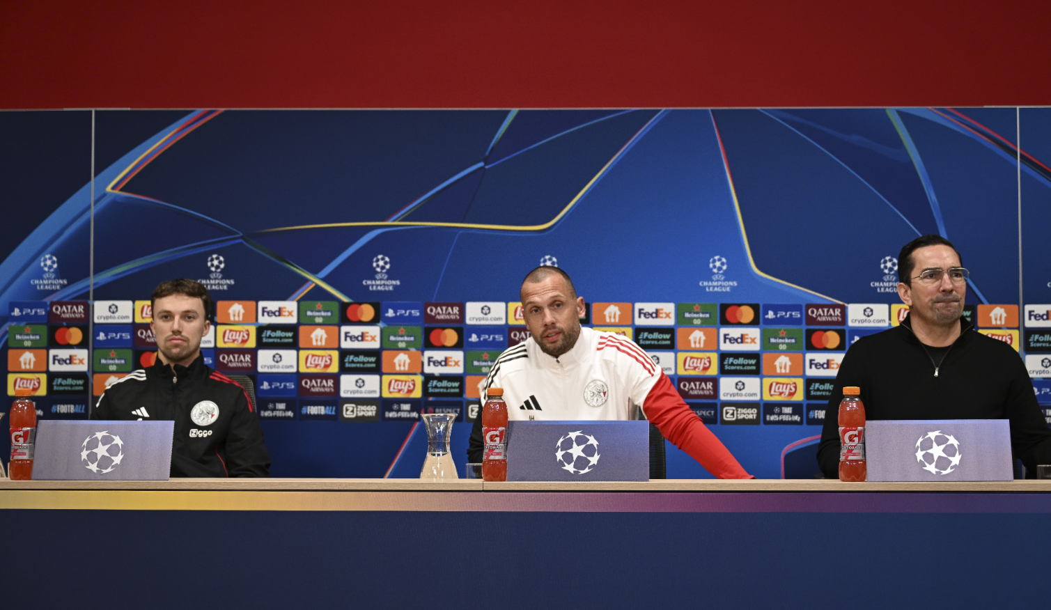 Ajax Teknik Direktörü Heitinga 2