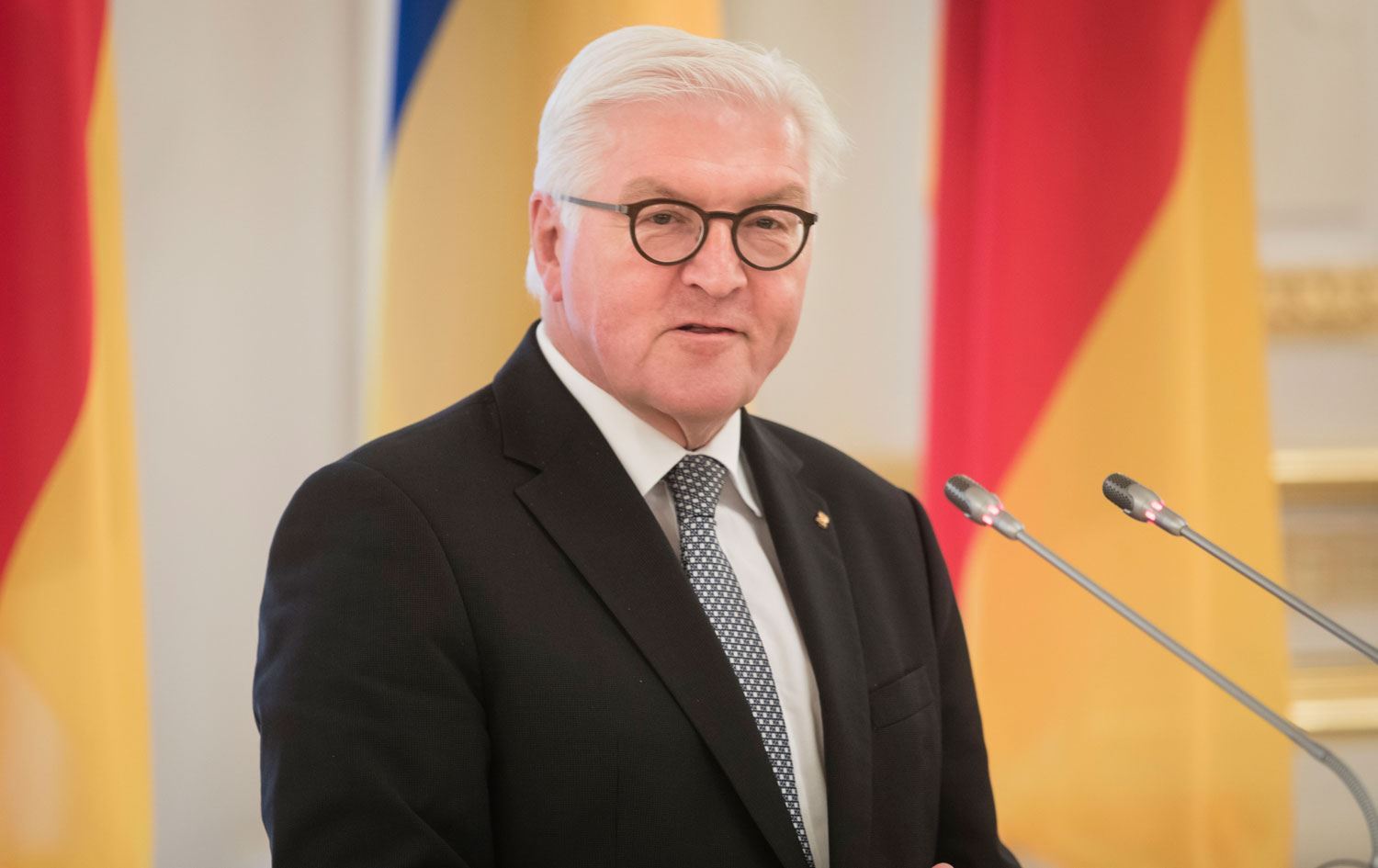 Almanya Cumhurbaşkanı'ndan Zorunlu Askerlik Açıklaması1