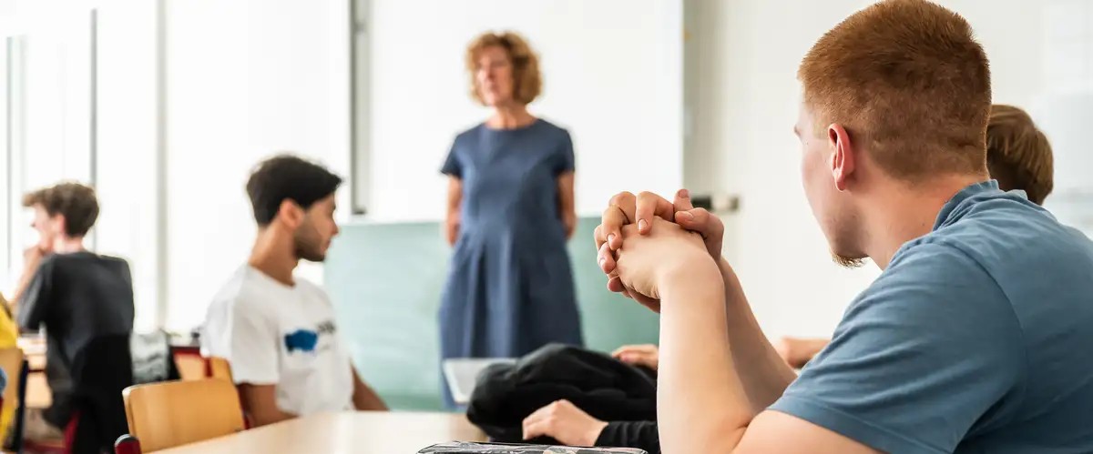 Almanya, Okullarda “Savaş Ve Felaket” Dersleri Vermeye Hazırlanıyor-1