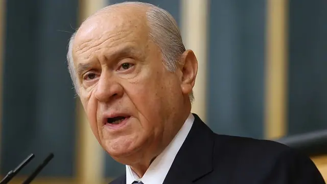 Bahçeli'den 'İmralı' Çıkışı Gitme Kararını Grubunun Onayına Sundu, Mhp'liler Ayakta Alkışladı