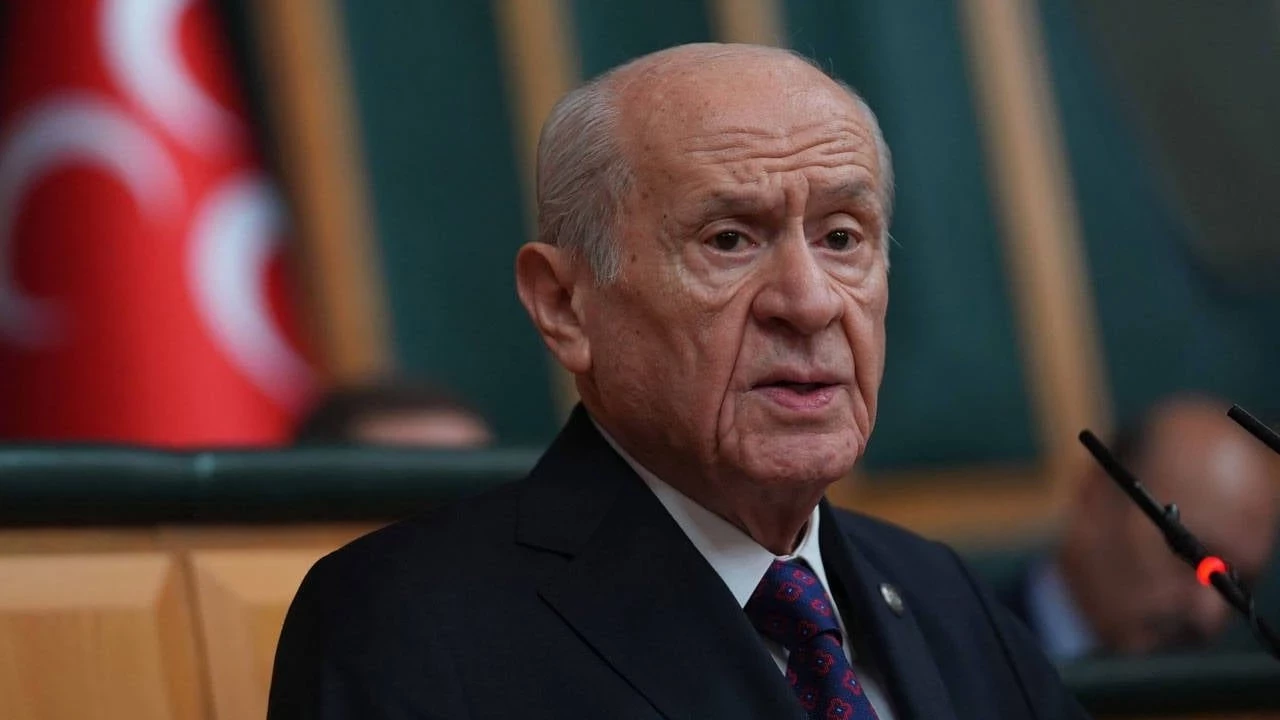 Bahçeli'nin 'İmralı'ya Giderim' Çıkışının Ardından 2022'Deki O Tweeti Yeniden Gündemde