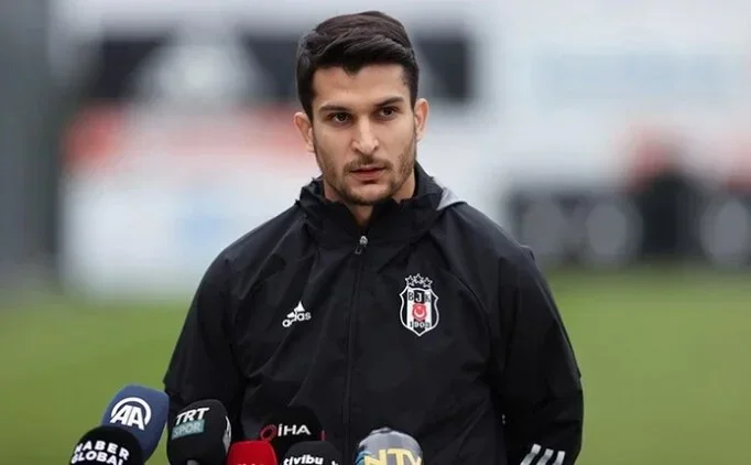 Bahis Soruşturmasında Adı Geçen Beşiktaşlı Futbolcu Necip Uysal Adliyede2
