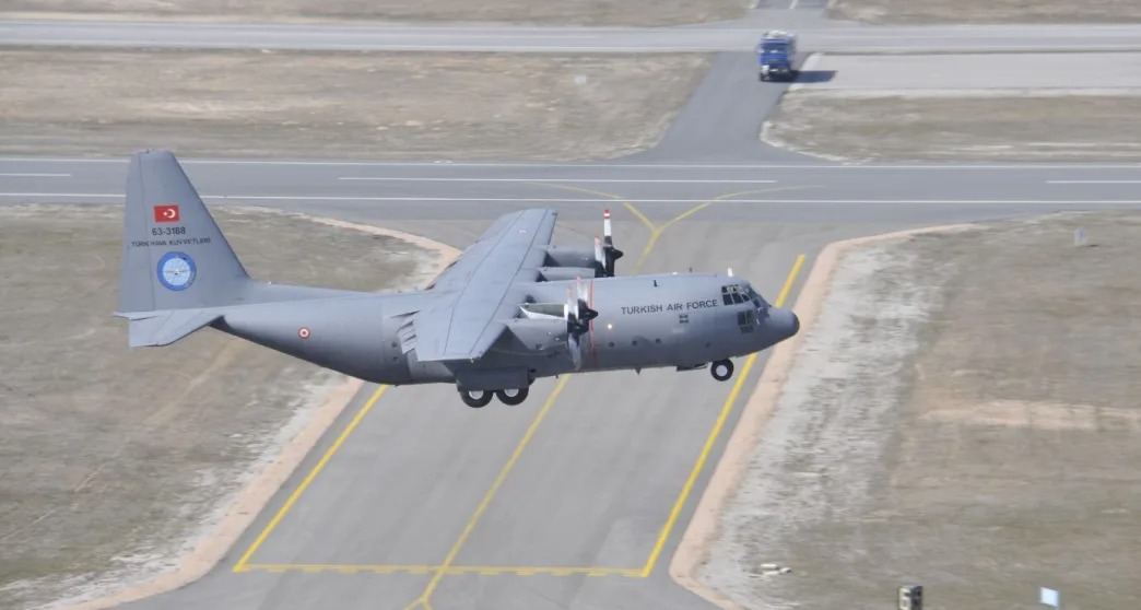 C130 Askeri Ucak