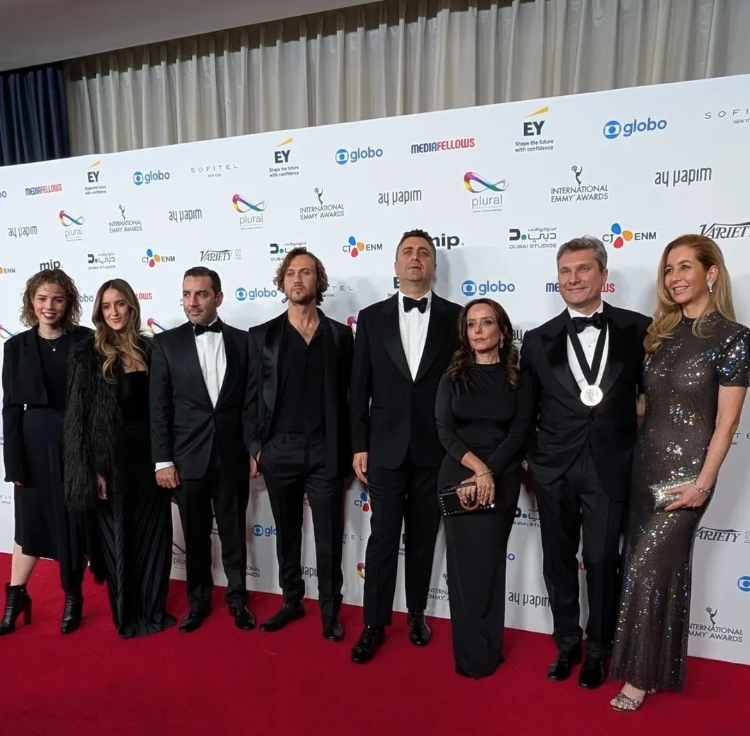 Deha Dizi Emmy Ödülü