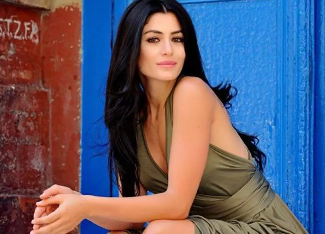 Deniz Çakır Kimdri