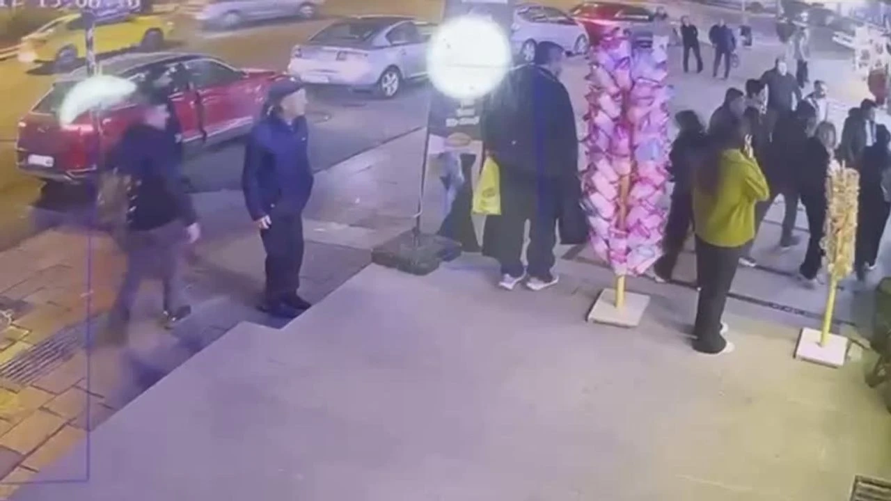 Keçiören’de Kuyumcuda Vitrin Devrildi, Bir Kişi Hayatını Kaybetti