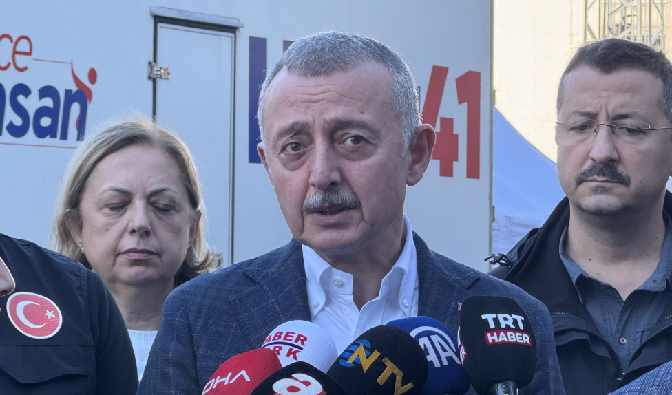 Kocaeli Büyülşehir Belediye Başkanı Tahir Büyükakın