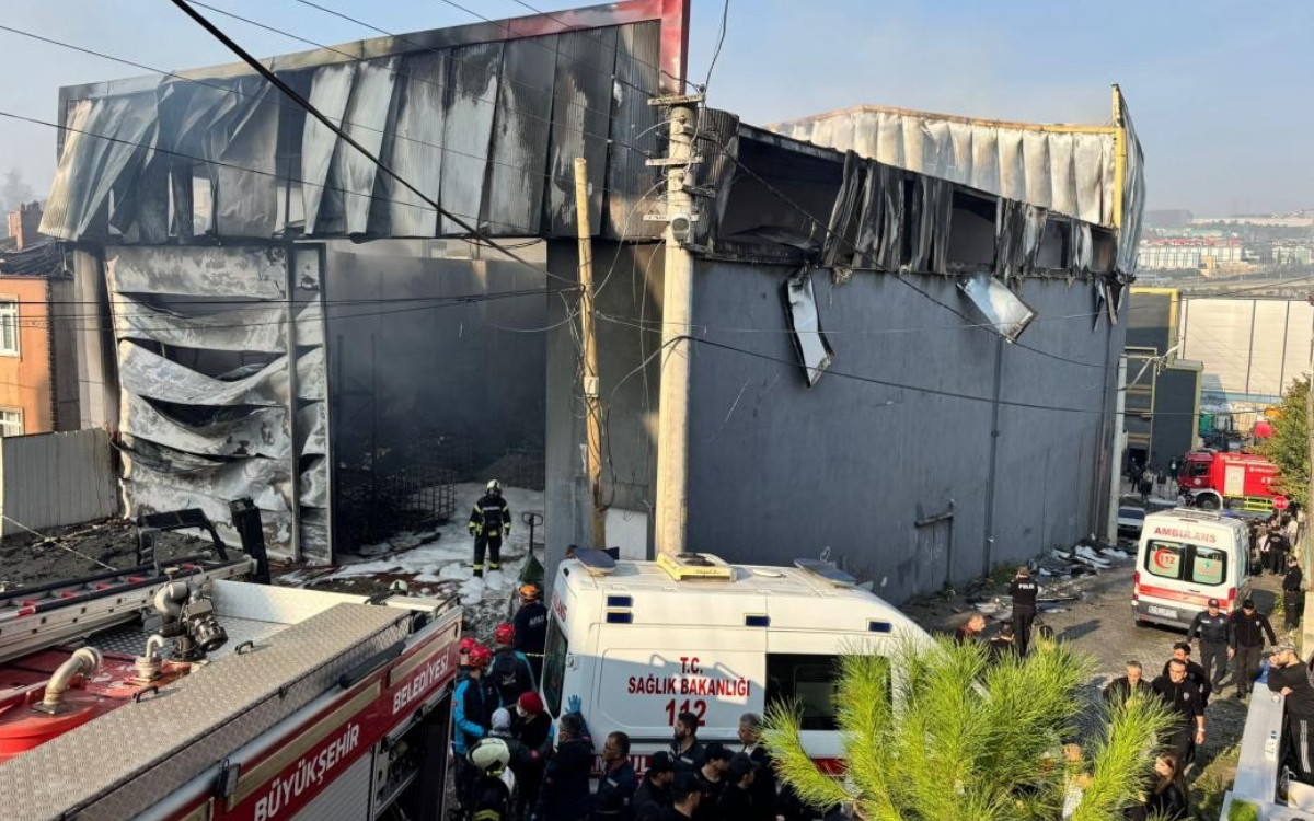 Kocaeli’de 6 Işçinin Can Verdiği Yangında Yeni Detaylar Aylar Önce Ci̇mer’e Bildirilmiş