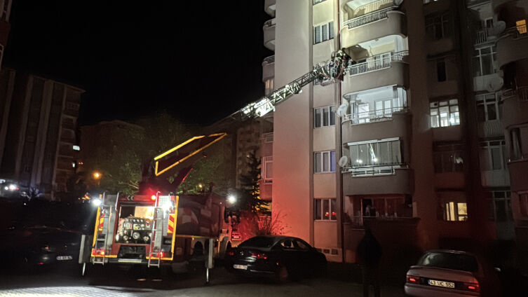 Kütahya’da Yangın Faciası Felçli Hasta Hayatını Kaybetti, 1 Kişi Yaralandı