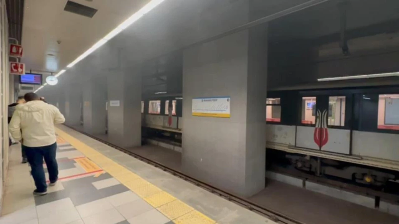 Maltepe Esenkent Metro Istasyonunda Intihar Girişimi! Son Anda Kurtuldu1