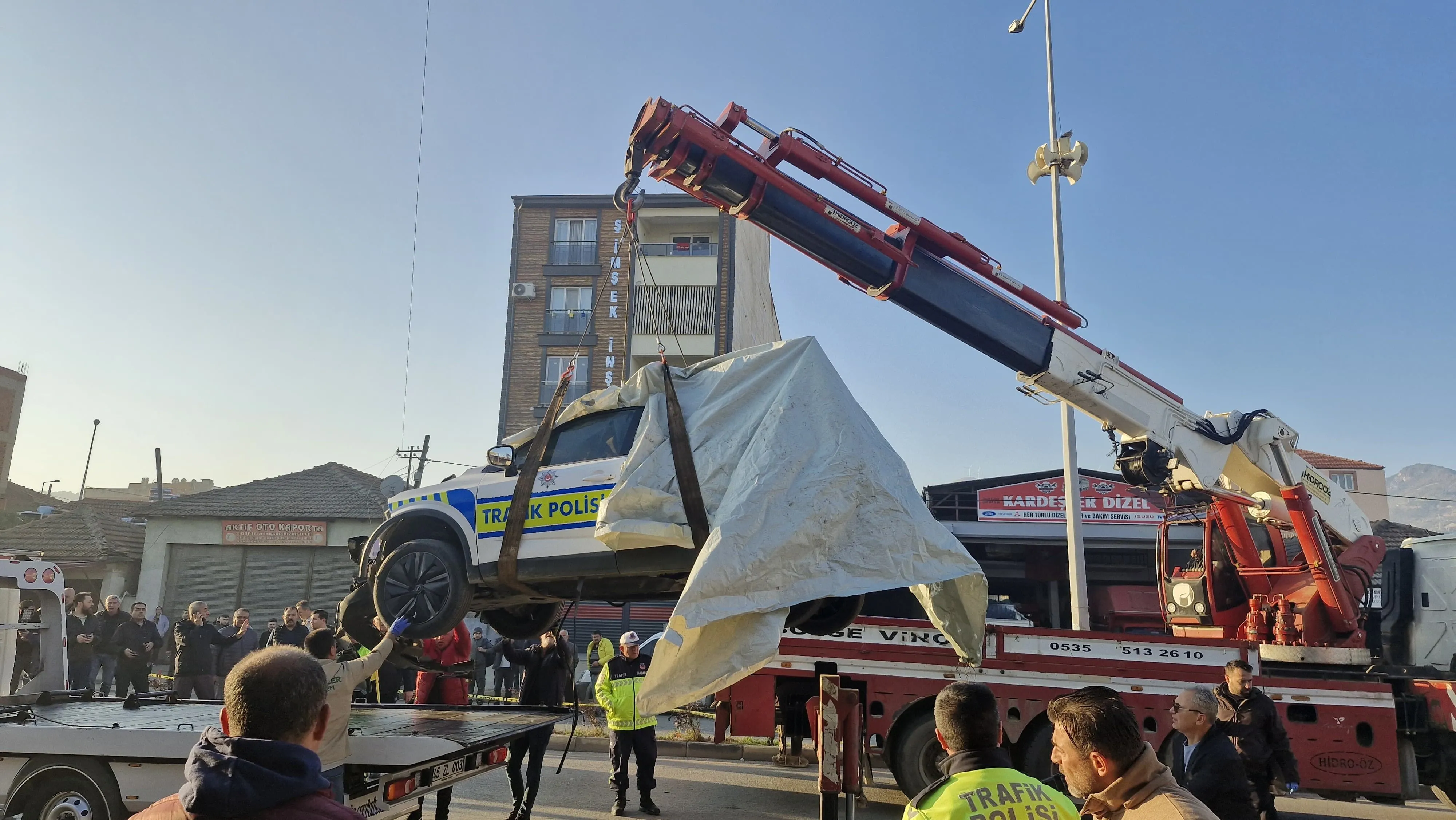 Manisa’da Trafik Kazasında Şehit Olan Polis Memurunun Kimliği Belli Oldu1