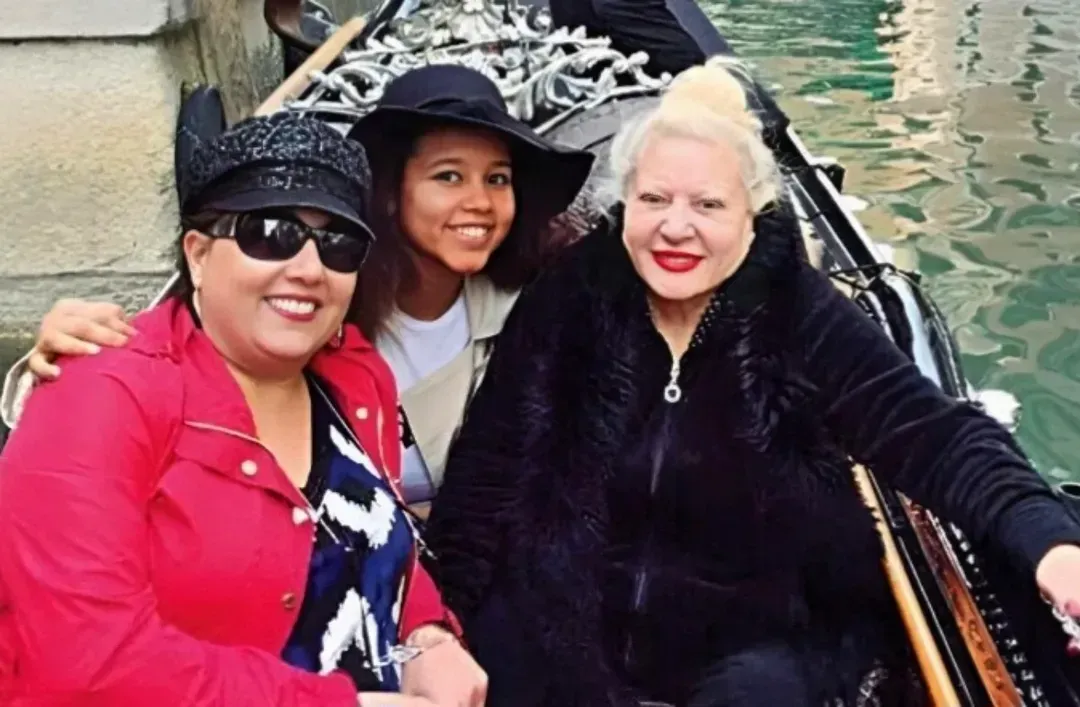 Muazzez Abacının Kızı