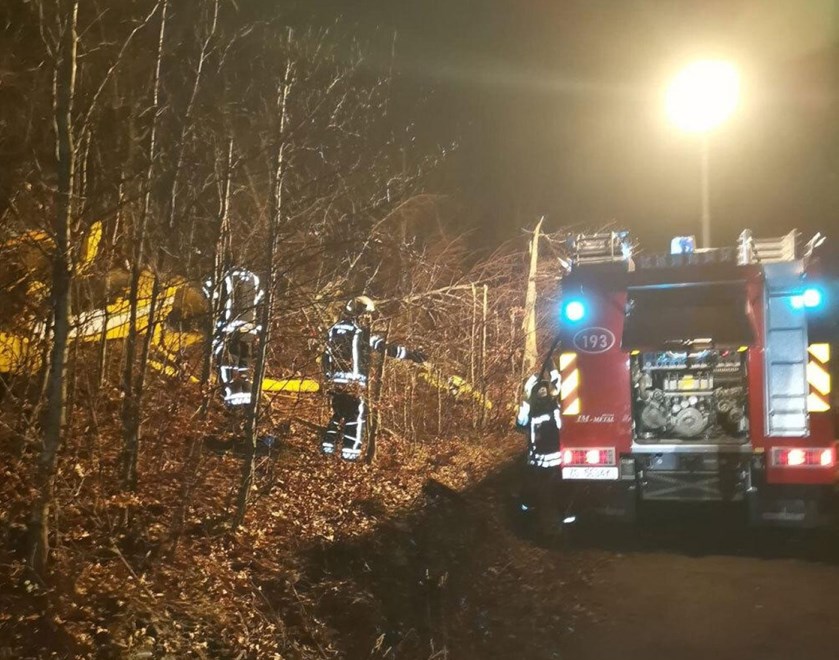 Ogmye Ait Yangin Sondurme Ucagi Hirvatistanda Dustu Hirvat Ekipler Enkaza Ulasti