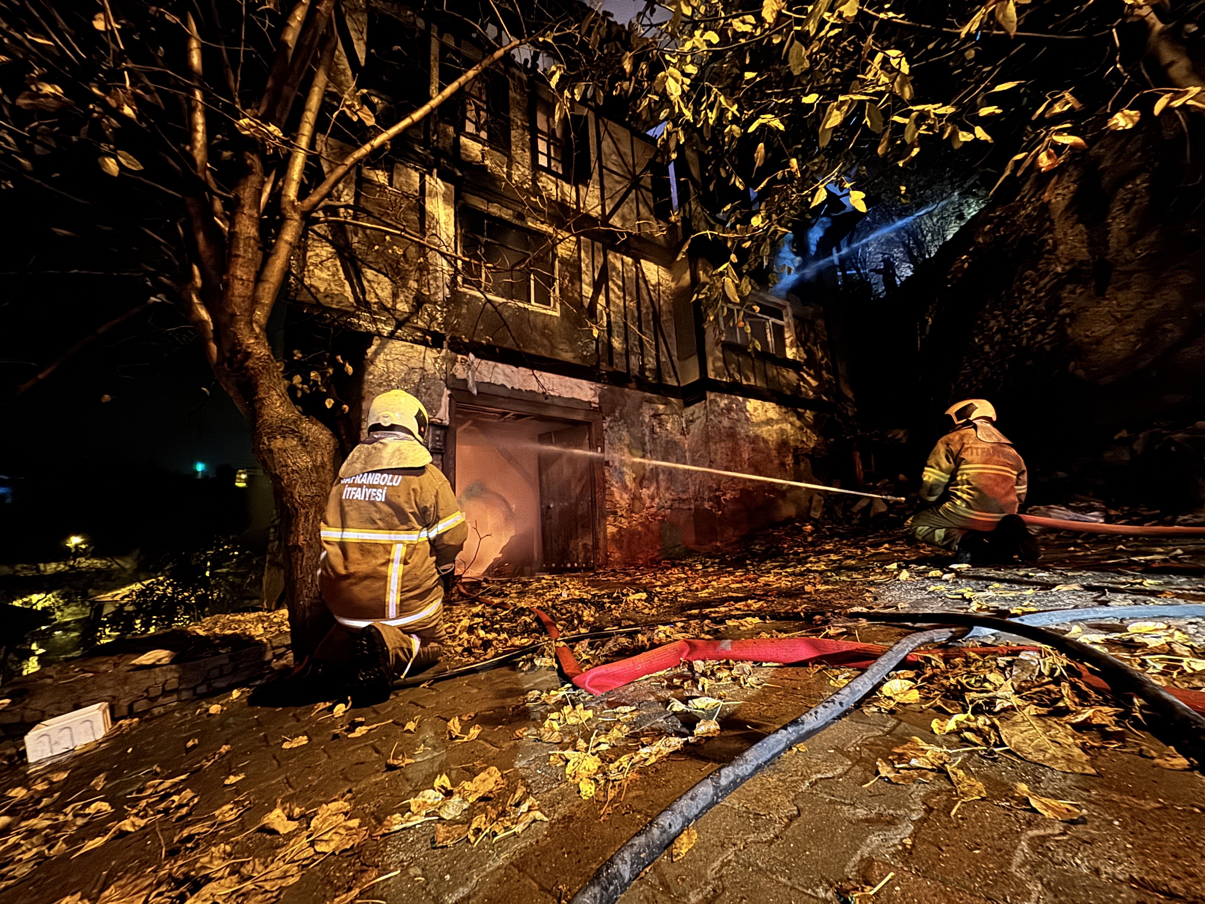 Safranbolu’da 150 Yıllık Tarihi Konak Kül Oldu! 7 Kişi Ölümden Döndü2