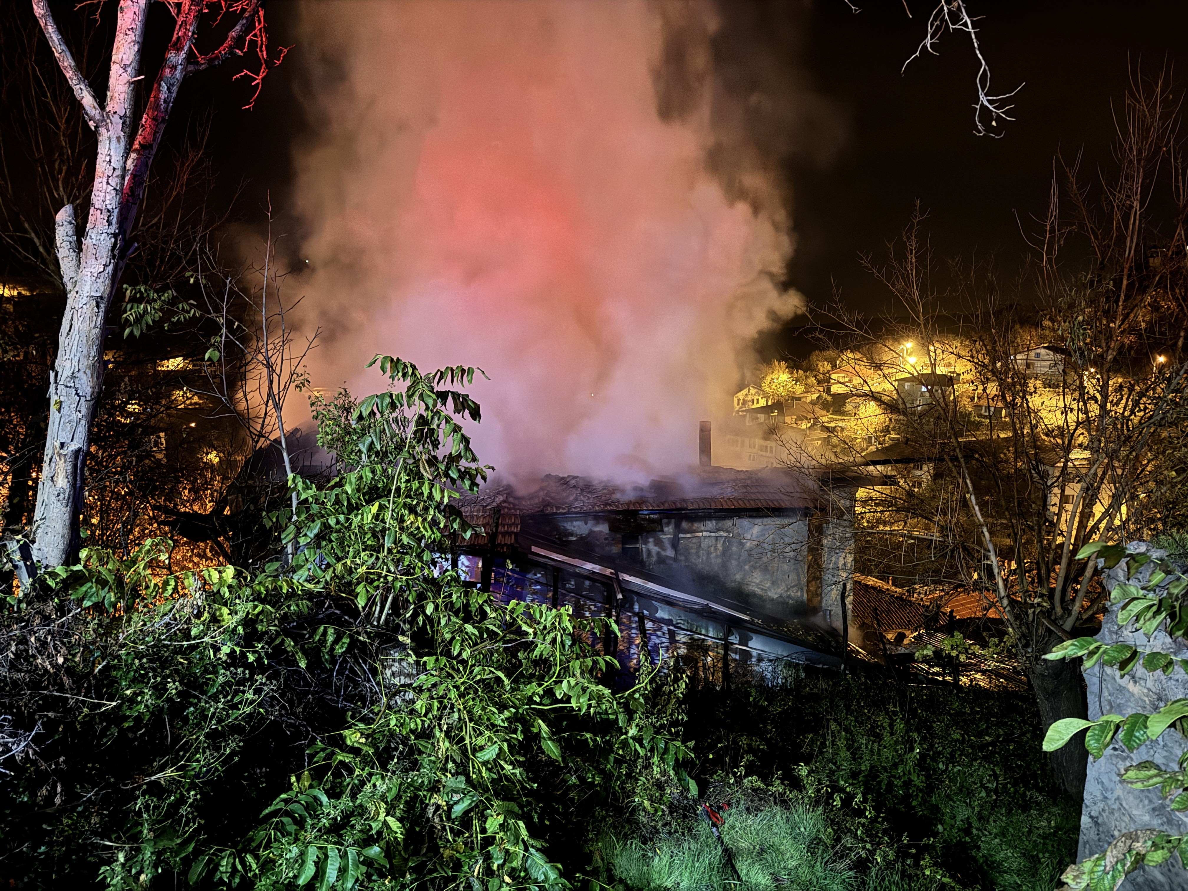 Safranbolu’da 150 Yıllık Tarihi Konak Kül Oldu! 7 Kişi Ölümden Döndü3