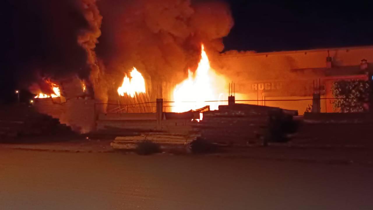 Şanlıurfa’da Marangoz Atölyesi Kül Oldu1