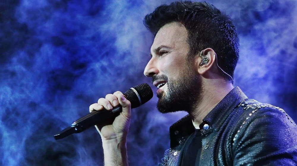 Tarkan’dan Hayranlarına Müjde 4 Konser Daha Verecek1