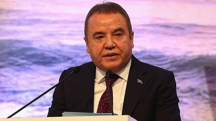 Tutuklu Antalya Büyükşehir Belediye Başkanı Muhittin Böcek Hastaneye Sevk Edildi