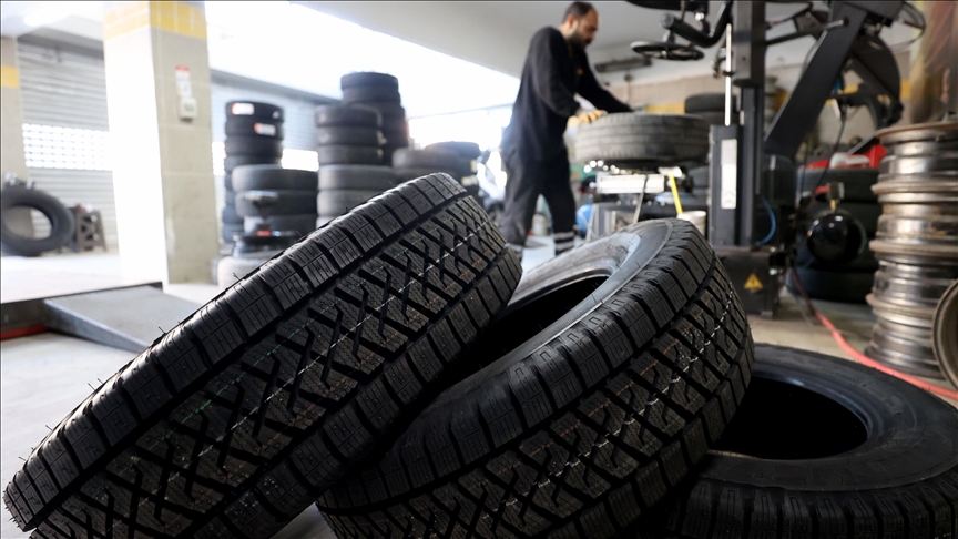 Zorunlu Kış Lastiği Uygulaması Yarın Başlıyor! Cezası 5 Bin 856 Tl 1