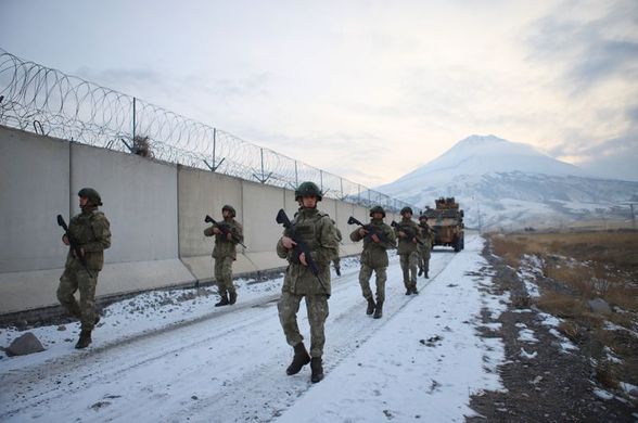 3850119 Aa79D83154213990B821E7Fb90C72380