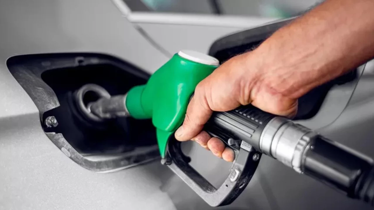 Akaryakıtta Yeni Indirim Sinyali 23 Aralık 2025 Güncel Benzin, Motorin, Lpg Fiyatları4