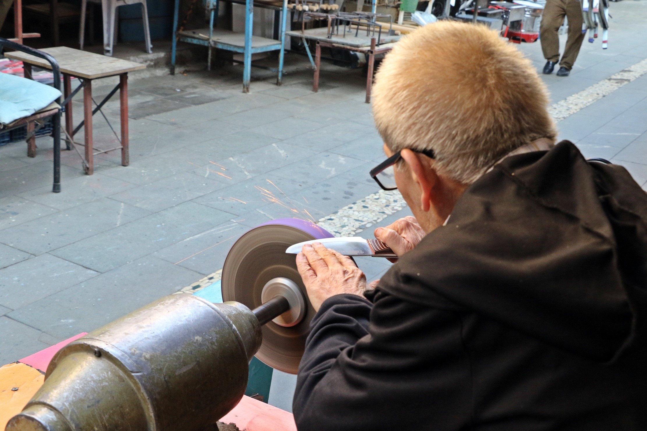 Antalya'da Bıçak Bileme Ustası ‘50 60 Bin Liraya Çırak Bulamıyoruz’3