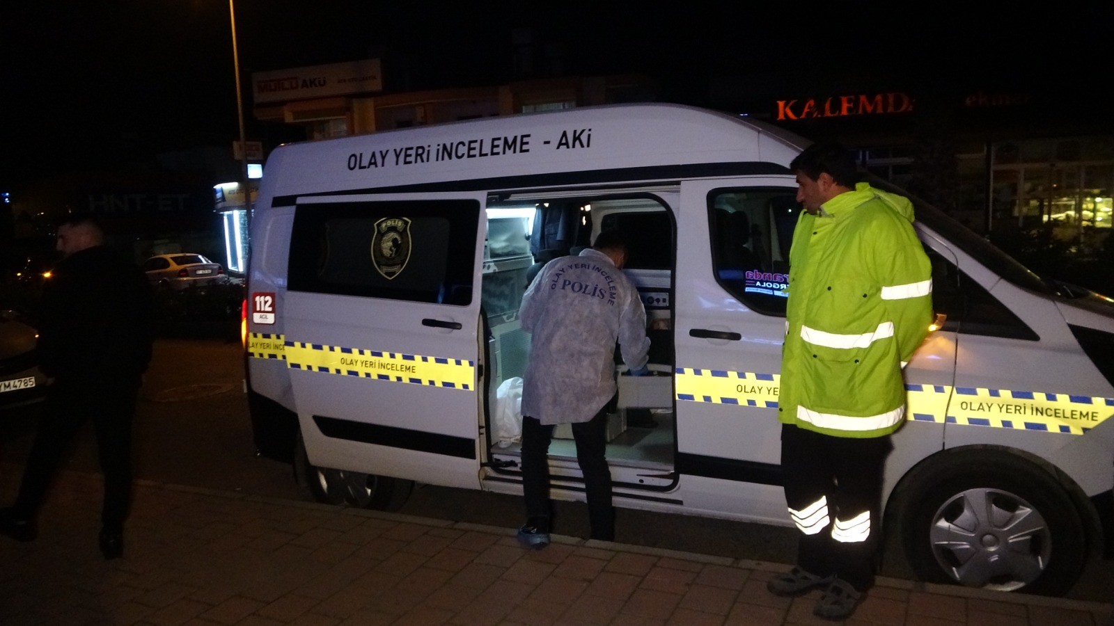 Antalya’da Market Kan Gölüne Döndü 2 Ölü2