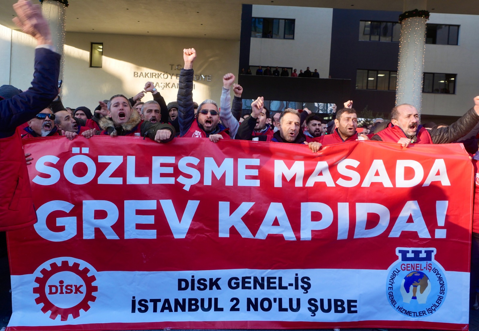 Bakırköy Belediyesi’nde Sular Durulmuyor! Çalışanlar Grevde