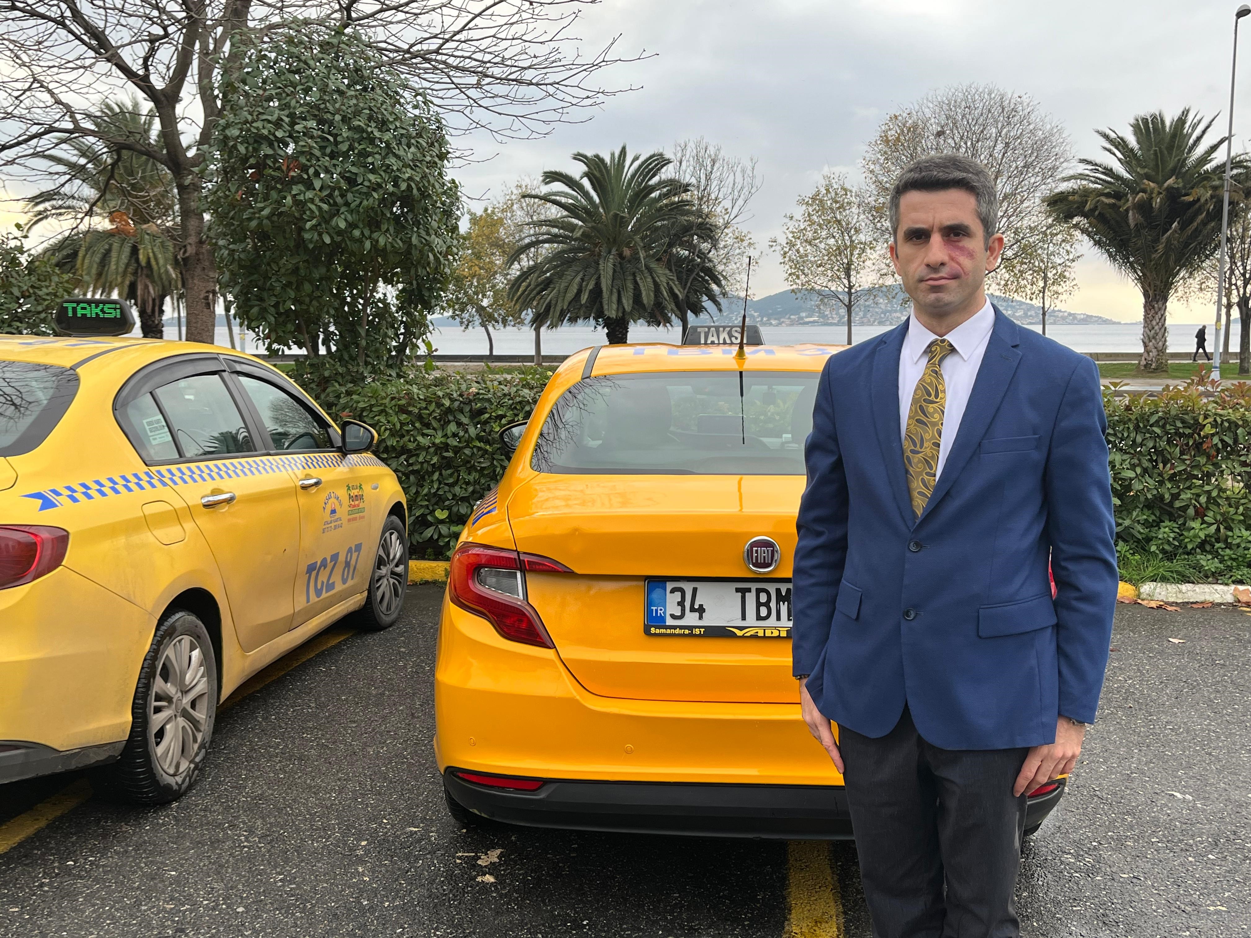 Boğaziçi Mezunu Bankacı, Mesleğini Bırakıp Taksiciliğe Başladı1