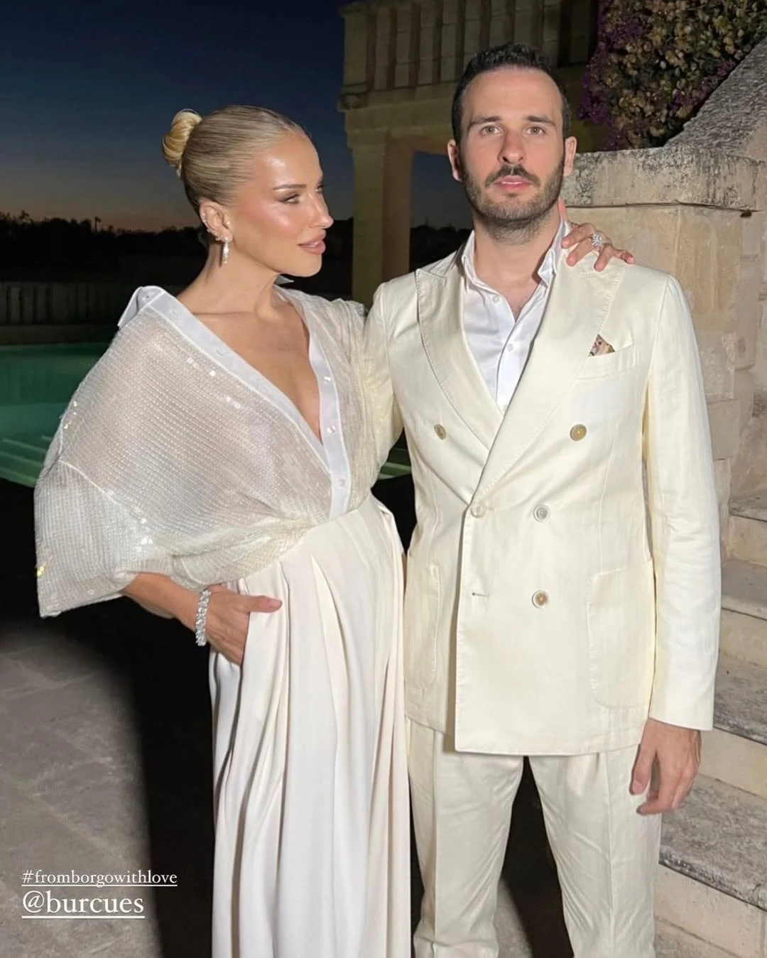 Burcu Esmersoy Ve Mustakbel Esi Nazim Akmandil Burcuesmersoyjpg Gj B6C07 B O0 W3Ce M A P E O G Q