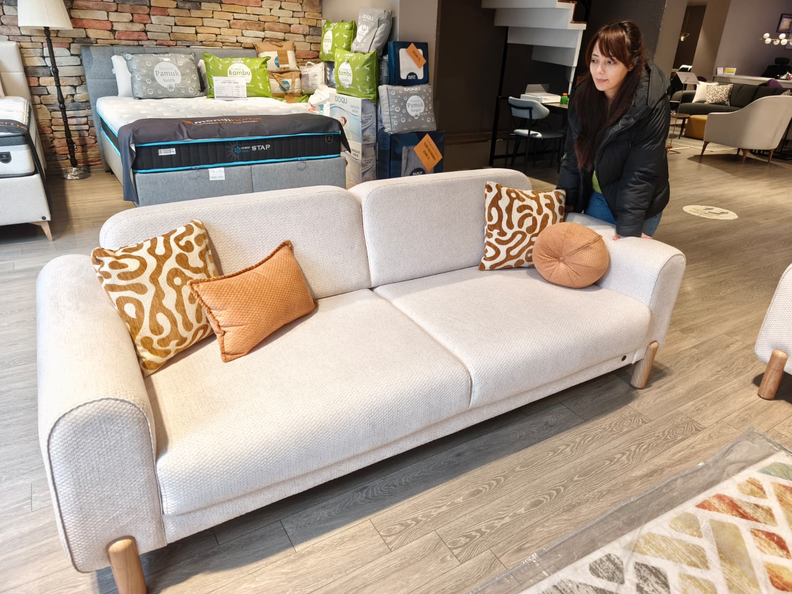 Evlilik Hazırlığı Yapanlar Dikkat! Mağazalarda Yıl Sonu Indirimleri Devam Ediyor1