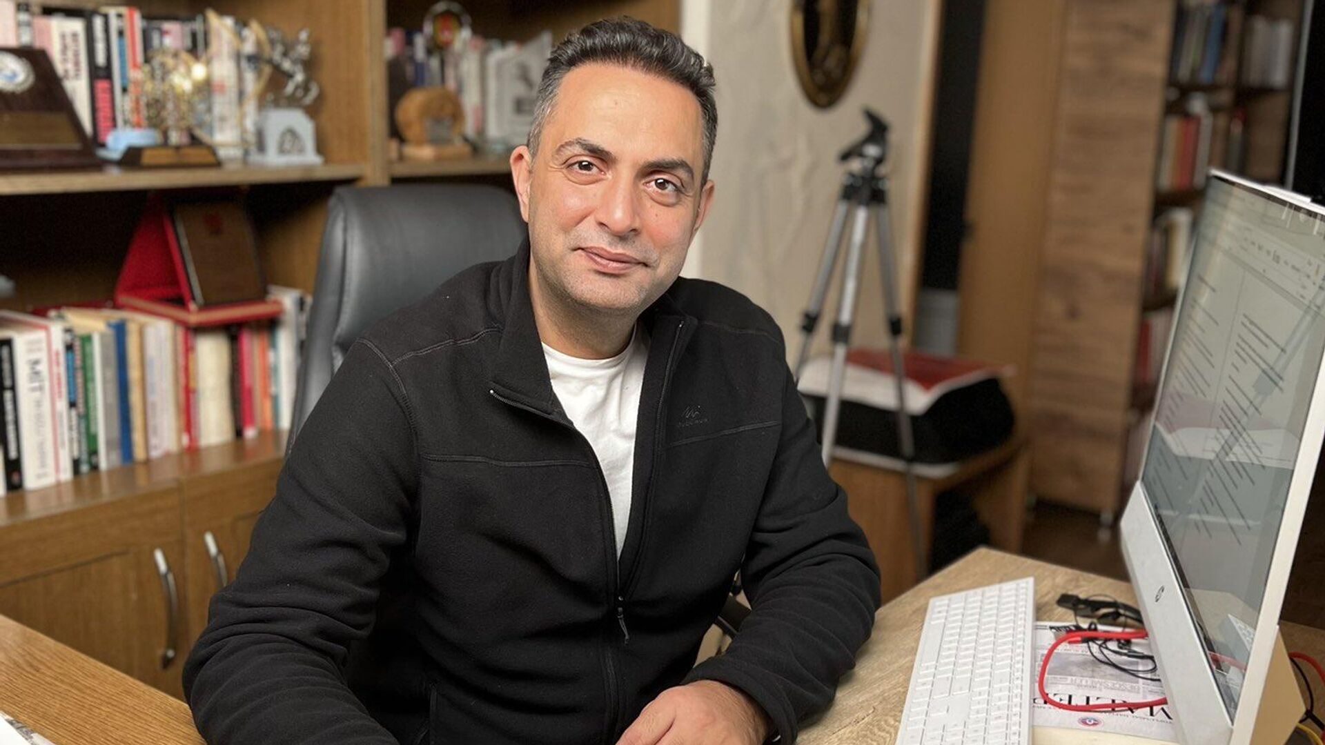 Gazeteci Murat Ağırel Ölüm Tehditleri Aldığını Paylaştı