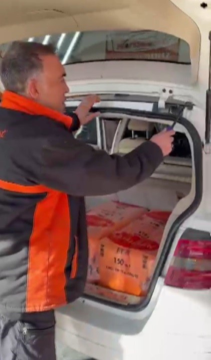 Hava Yastıkları Silikonlu, 11 Değişik Parçayla Toplanan Otomobil Pes Dedirtti 4