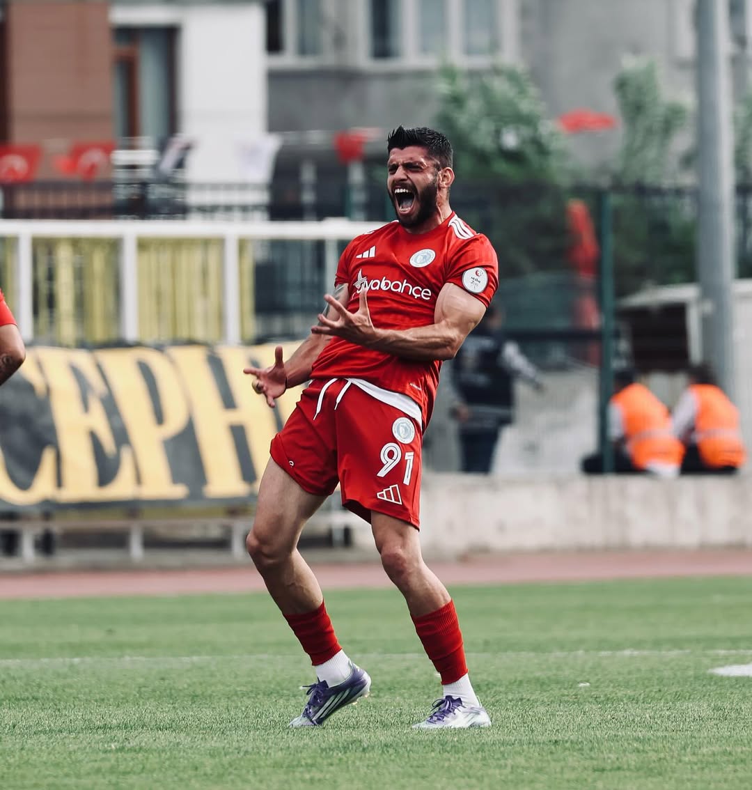 Hayatta Bazı Şeyleri Kontrol Edemezsin Ama Nasıl Tepki Vereceğini Seçebilirsin.