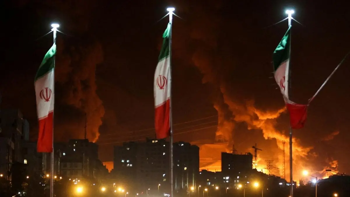 İran Resti Çekti! Arakçi 'Savaştan Kaçınmanın En Iyi Yolu Ona Hazırlanmaktır'