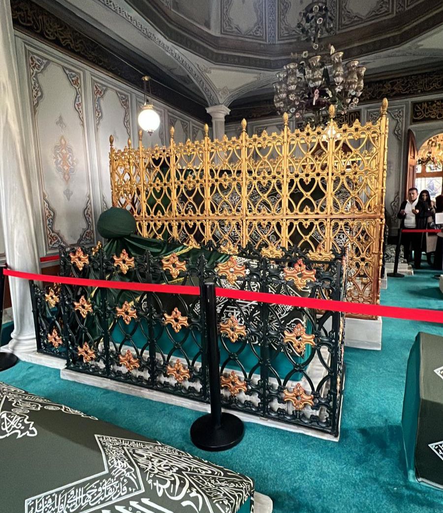 İstanbul'un 4 Manevi Bekçisinden Biri! Aziz Mahmud Hüdayi Türbesi Hakkında Bilinmesi Gereken Her Şey 6