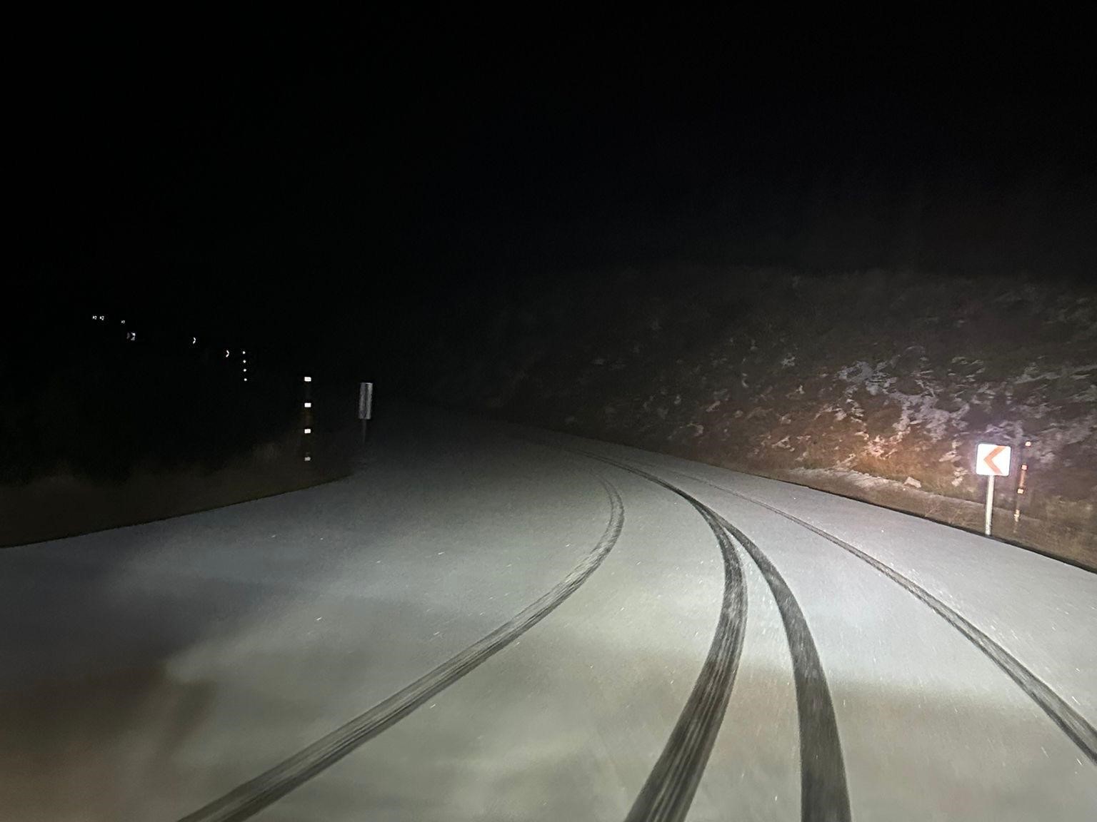 İzmir’de Kar Sürprizi Mevsimin Ilk Karı Düştü2