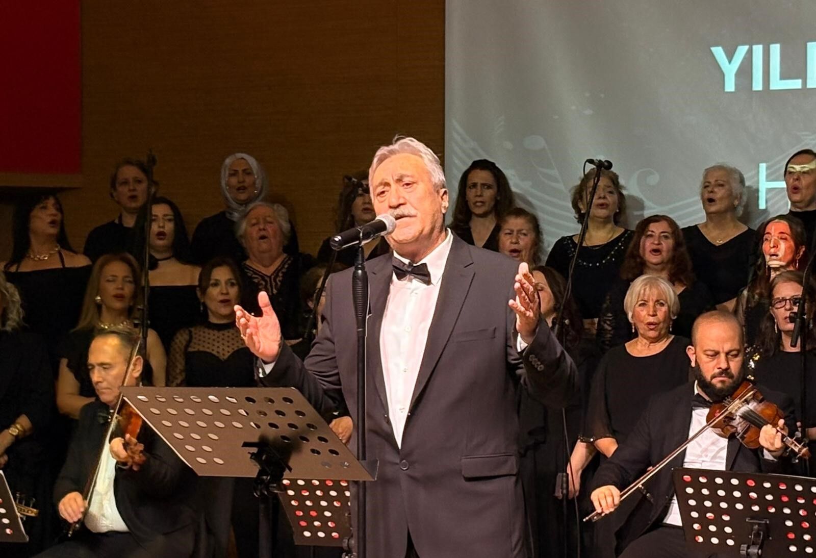 Keçiörende Yıldırım Gürses Konseri