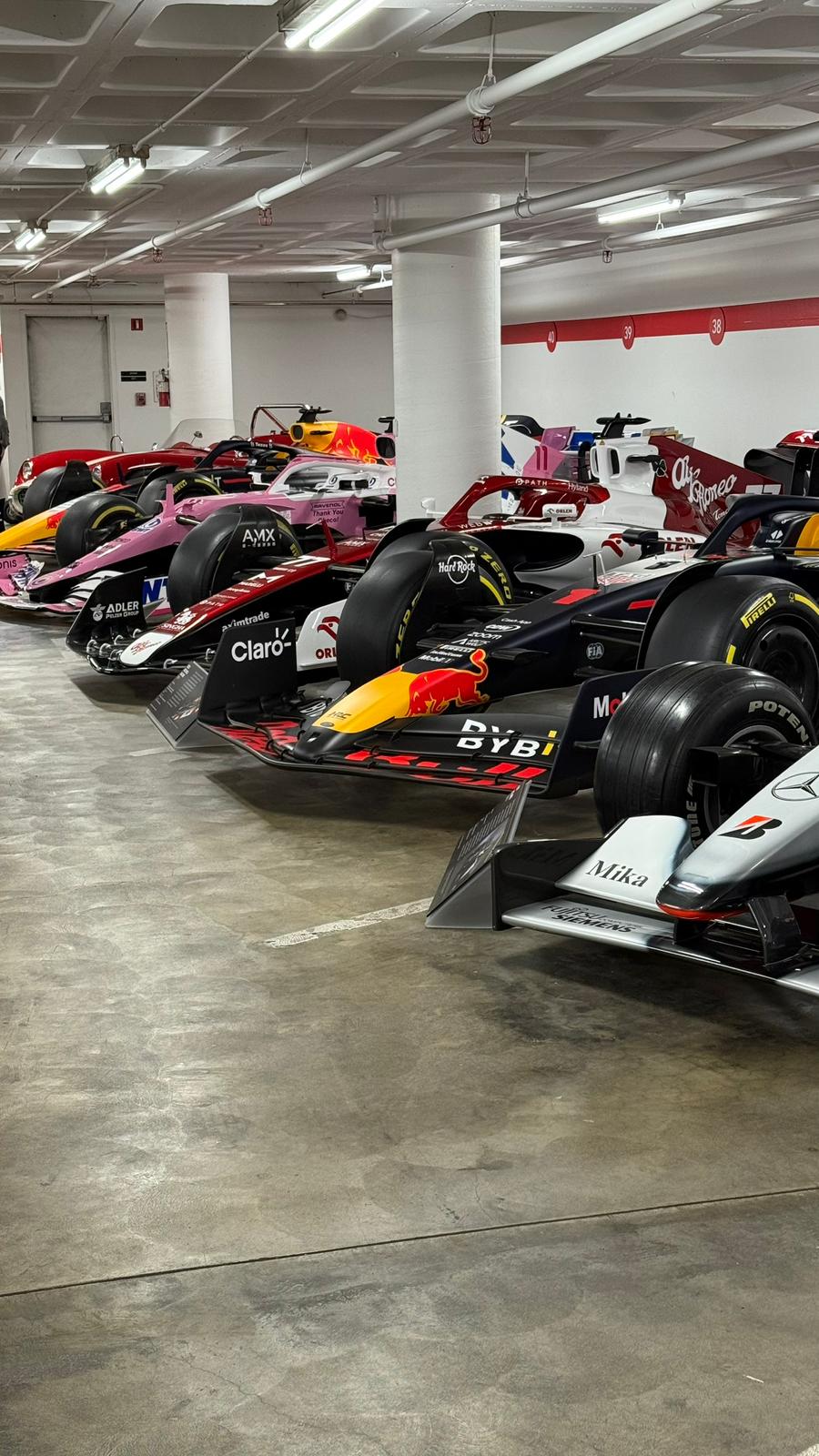 Los Angeles’taki Petersen Otomotiv Müzesi5