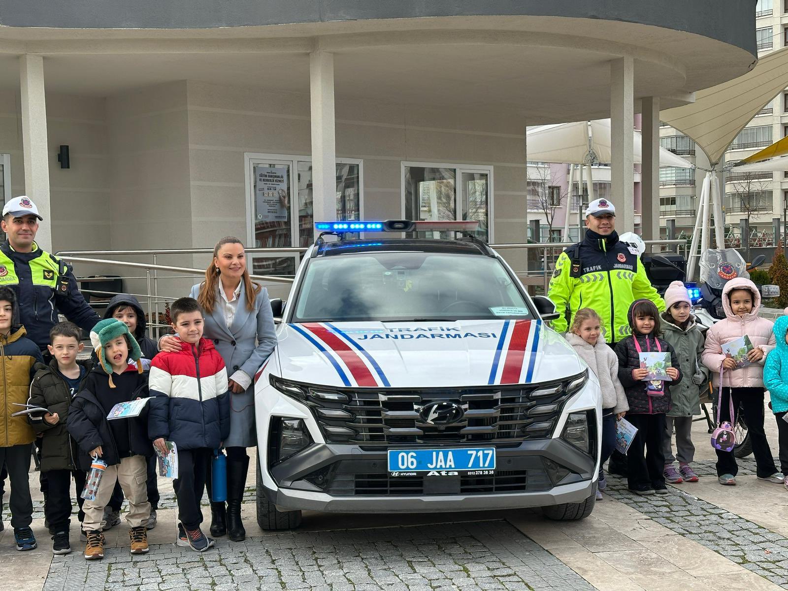 Mamakta Cocuklara Trafik Egitimi 2