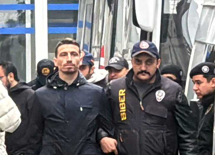 Mert Hakan Yandaş Gözaltı 2