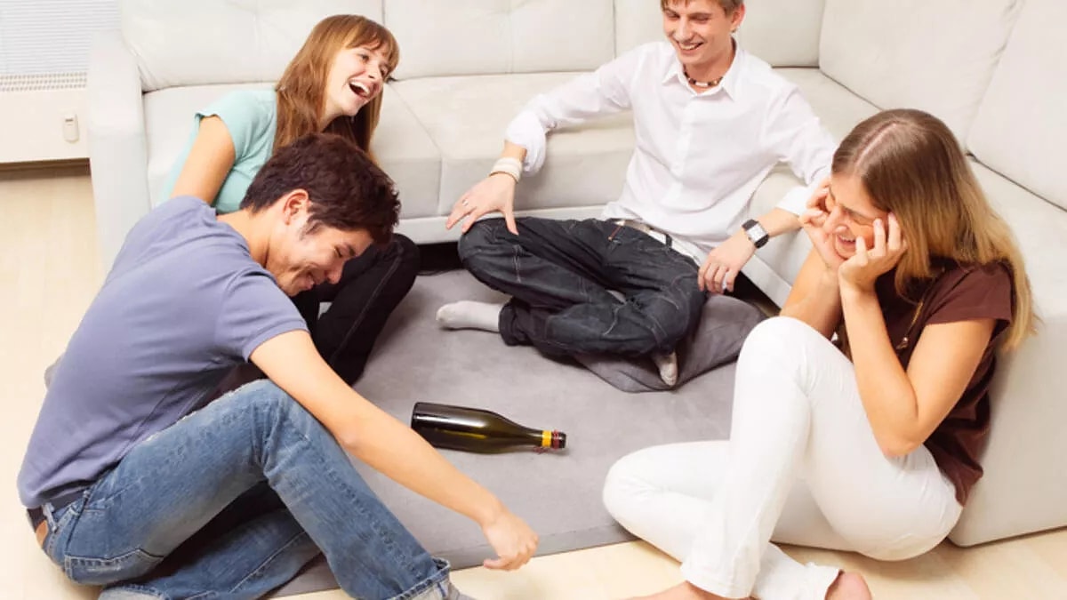 Şişe Çevirmece Oyun