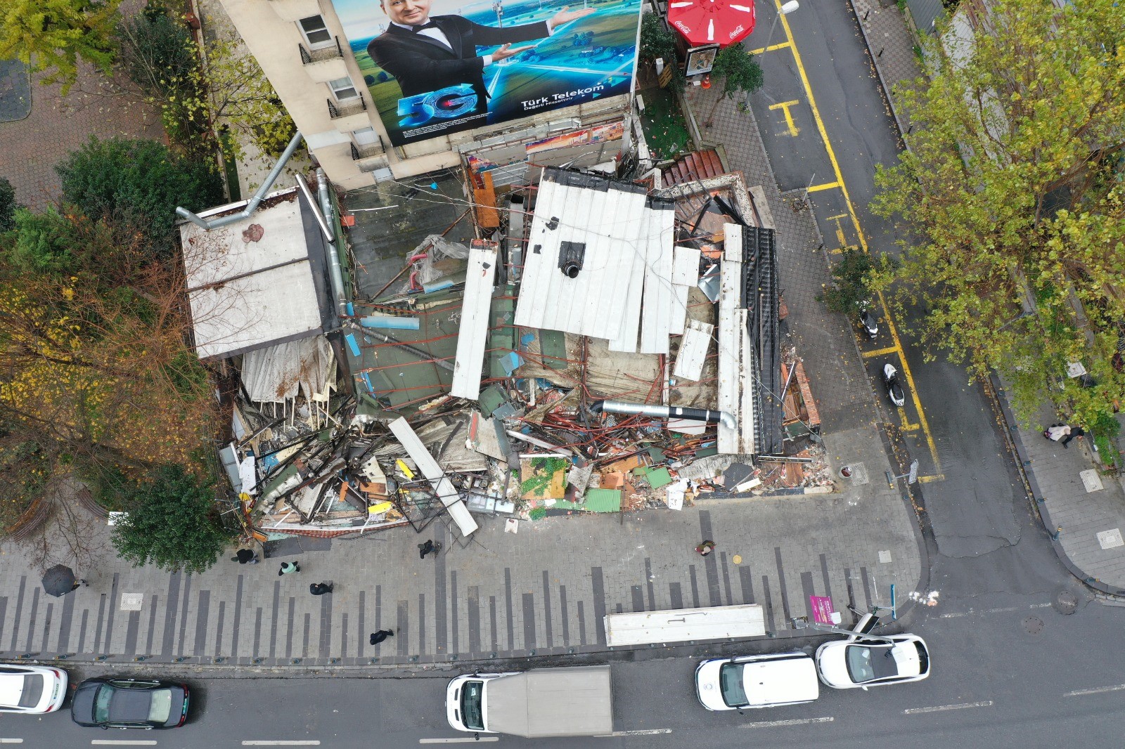 Şişli’de Zehirlenme Iddiasıyla Gündeme Gelen Kaçak Restoran Yıkıldı3