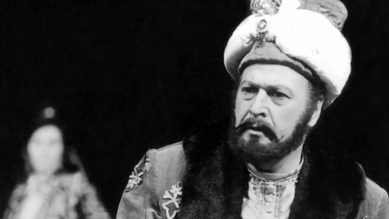 Tarihte Bugün Tiyatro Oyuncusu Cüneyt Gökçer Hayatını Kaybetti! Cüneyt Gökçer Kimdir1