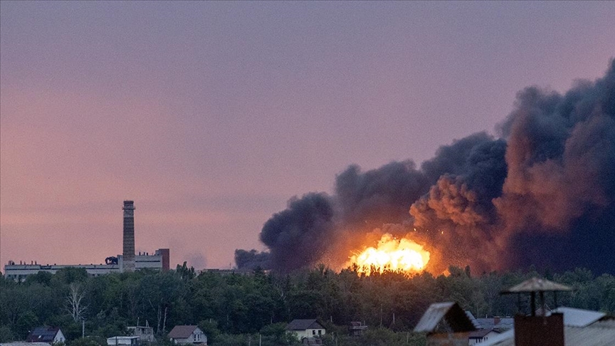 Thumbs B C 0D2984C91356F75707F73A54F26D7E88