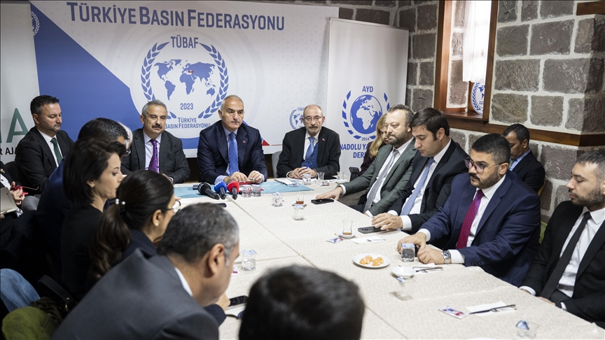 Thumbs B C 71E25Ef27C883525C0A0900A5E02C9C2