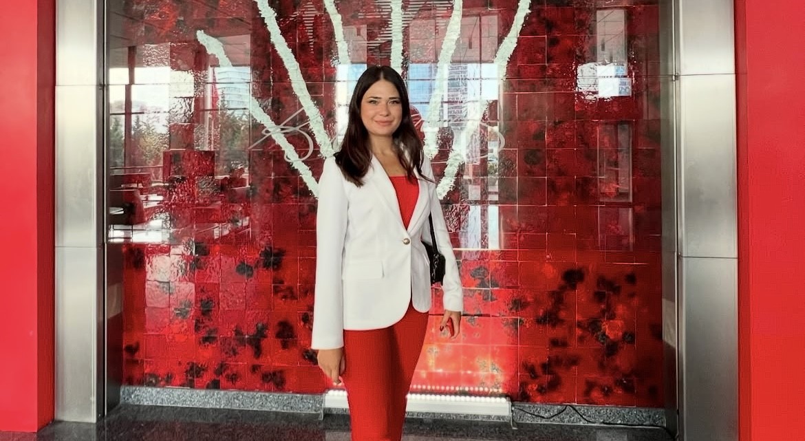 Trafikte Meclis Üyesine Saldırdı… Aracı Yumrukladı, Tehditler Savurdu1