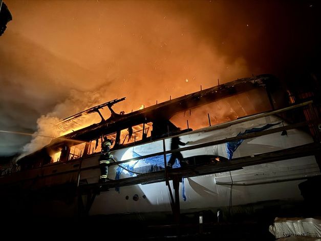 3852327 Cba81D5637B5E8C1Ddd137F38340F0D9