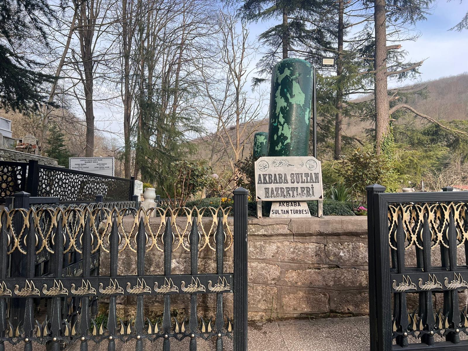 Akbabasultantürbesi1