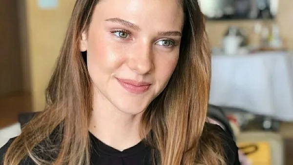 Alina Boz Kimdir, Nerelidir Dizi Ve Filmleri Neler Alina Boz Hakkında Her Şey2